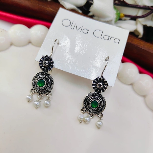 Sisterhood oxisided Earring 16