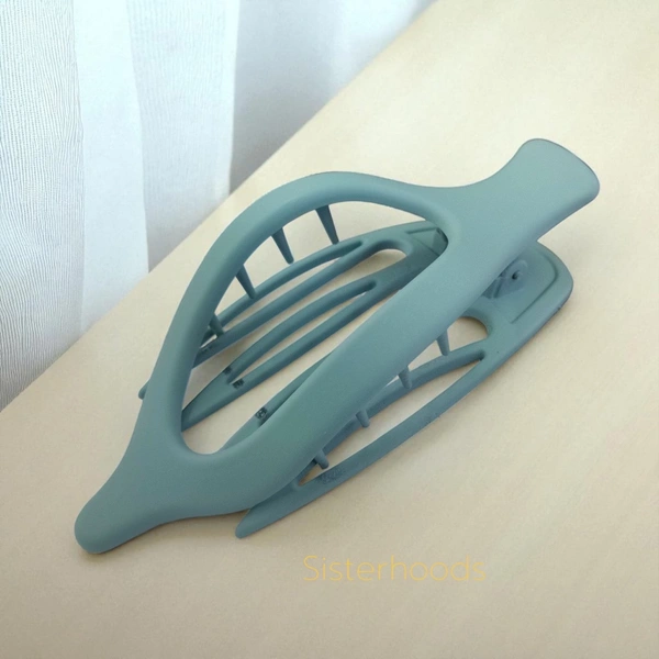 Claw Clip 13