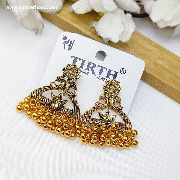 Earring 