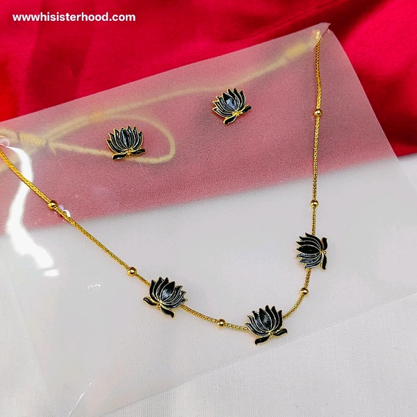 Trending Lotus Mala - Black