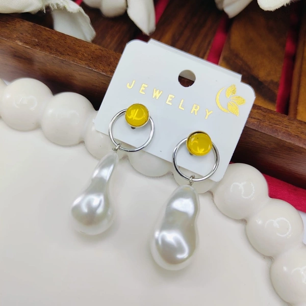 statement earring 17
