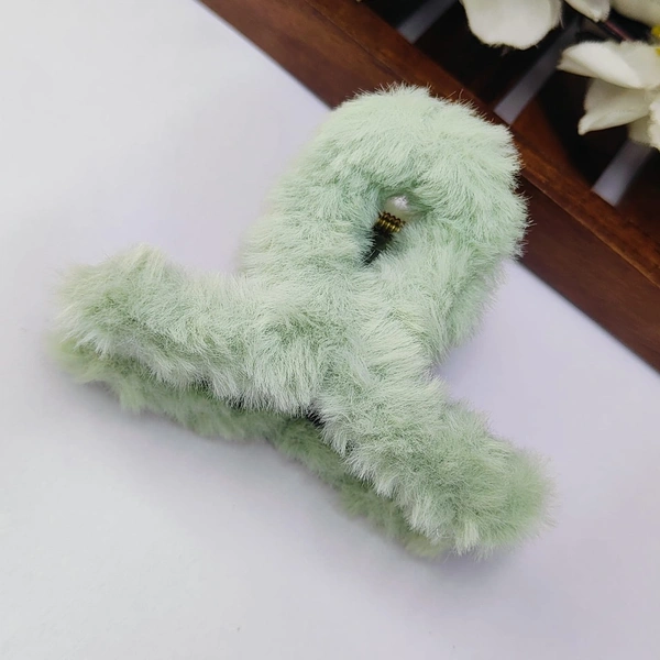 Plush furry claw clip 9