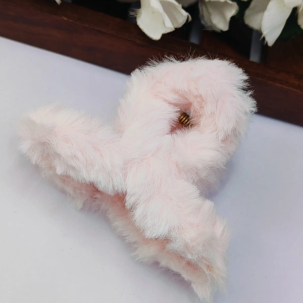 Plush furry claw clip 7
