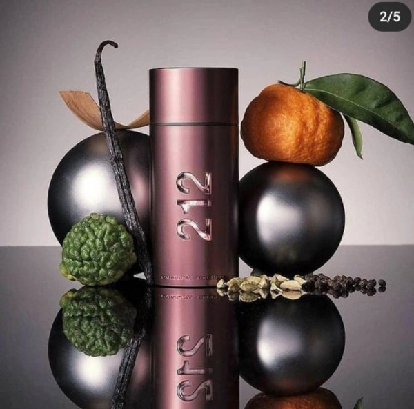 CAROLINA HERRERA 212 SEXY MEN perfume