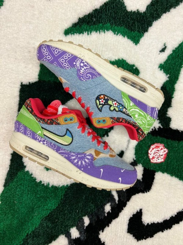 Nike Air Max 1 CONCEPT FAR OUT - Electric Violet