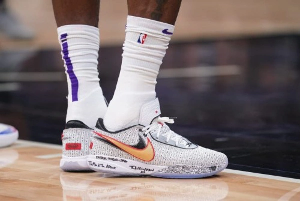nike lebron 20 the debut