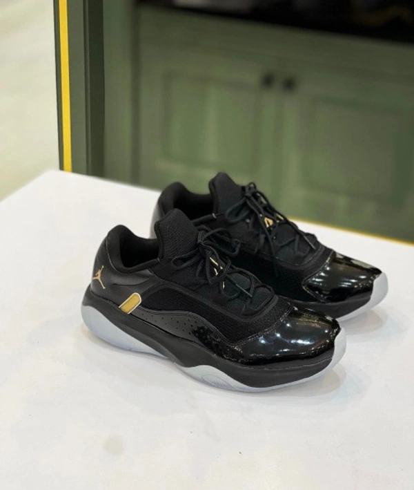 Nike Air Jordan 11 Low CMFT Black - Black