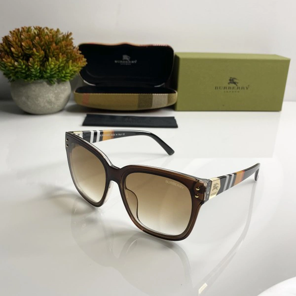 Burberry 4325 Brown