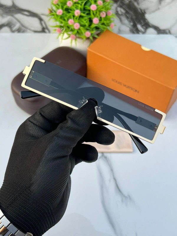 Louis Vuitton small gold black