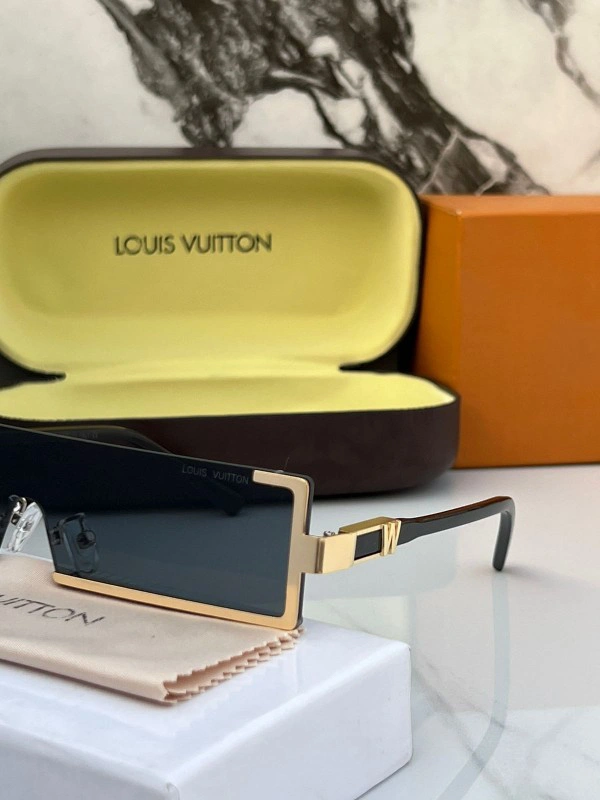 Louis Vuitton small gold black