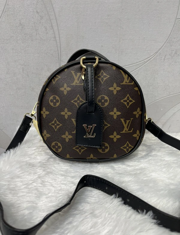 Louis Vuitton Round Sling With Dust Cover