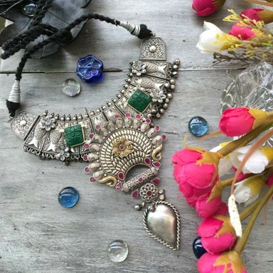 Statement Fusion Neckpiece