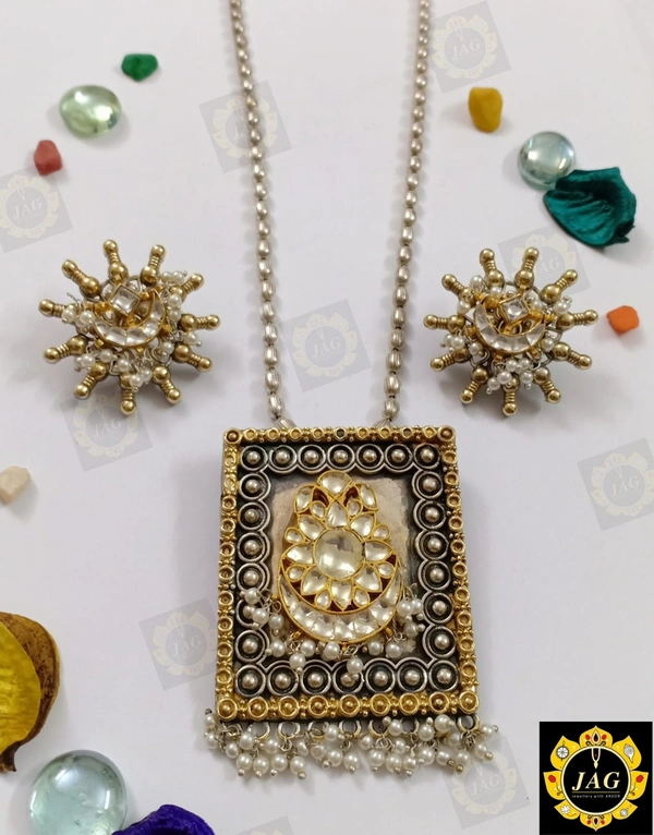 Kundan fusion Pendant set