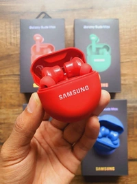 Samsung Galaxy Buds Max - cyan
