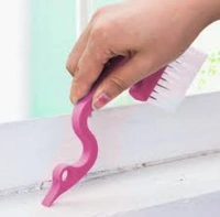 WINDOW CLEANING BRUSH - Made In China.. No Replacement