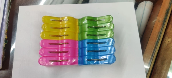 Plastic Cloth Clips ( Set Of 12 )