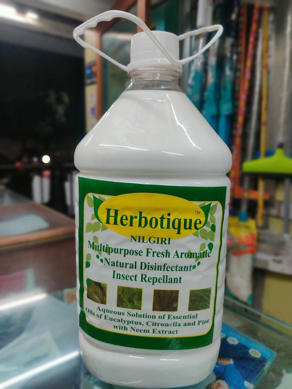 Harbotique Nilgiri Floor Cleaner 5 Ltr