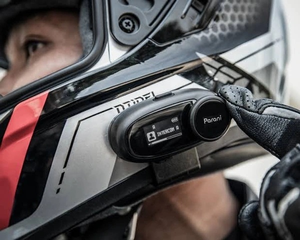 Parani M10 Motorcycle Intercom - Black