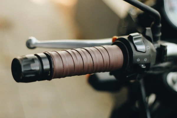 66bhp 66Bhp Leather handle grip wrap (Pair) - Black