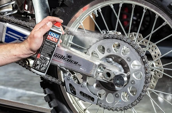 Liqui Moly Motorbike Chain Lube (250ml)