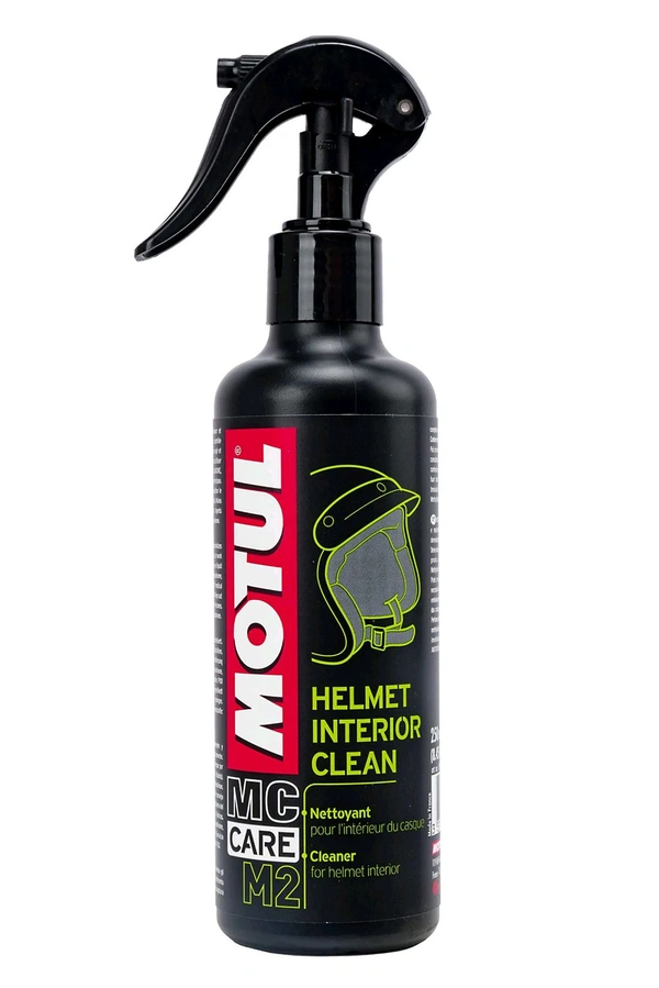 Motul M2 Helmet Interior Clean