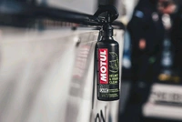 Motul M2 Helmet Interior Clean