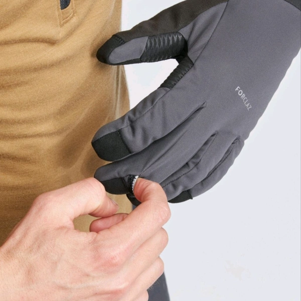 Decathlon SIMOND Adults Windproof Tactile Trekking Gloves, MT900 - GREY 