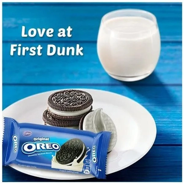 CADBURY adbury Oreo Creme Biscuits - Vanilla, Filled Cookies, 46.3 g - 46.3 gms