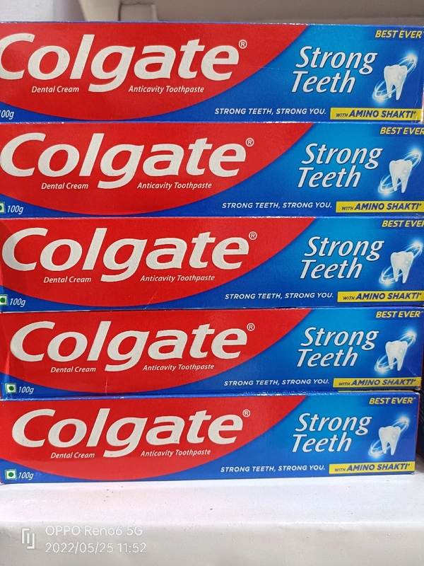 Colgate Strong Teeth - 44g