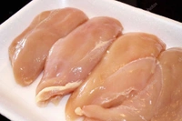 Apna Fresh Boneless Chicken Breast - Light Pink, 1 Kg