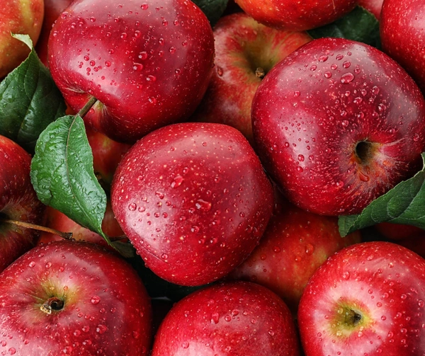 Apple (আপেল) - 1 Kg, Pink