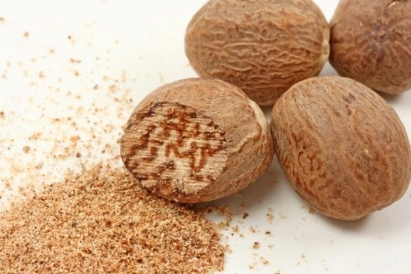 Apna Choice Nutmeg (যায়ফল) - 50 Gm, Orange Brown