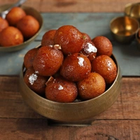 Apna Dairy Gulab Jamun Rasgulla (গুলাব জামুন) - 1 Pieces, Brownish Red Colour