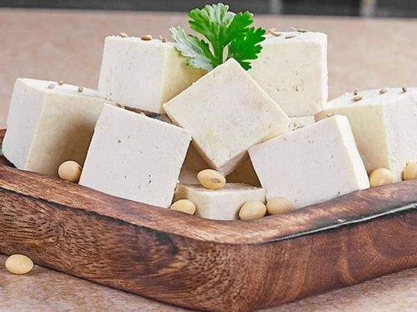 Apna Fresh Panner(পনির) - 1 Kg, White 