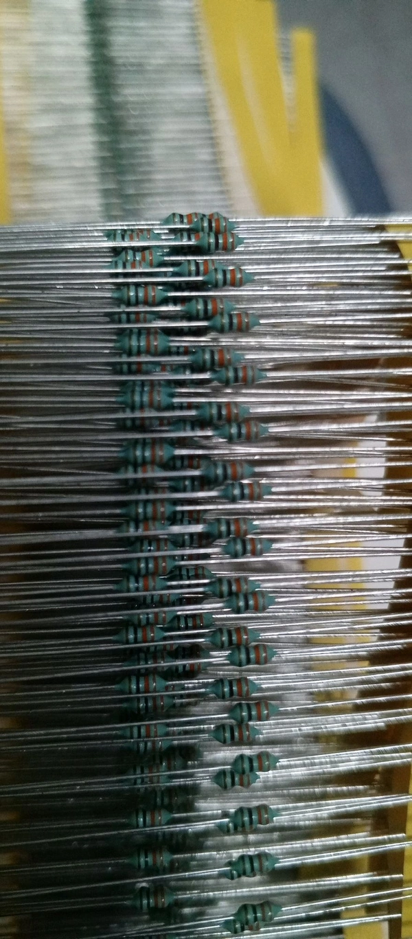 330 ohm resistor 1/8 watt pack of 5 - r304 