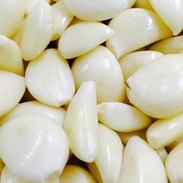 Peeled Garlic (Rasun) - 250 Grams