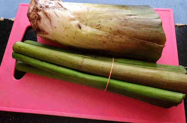 Kochu Saag - 3 Bunch, 600 - 700 Grams