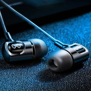 EARPHONE