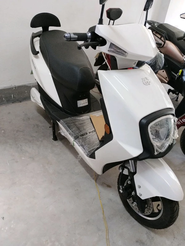 Chalo V2 Electric Scooty 