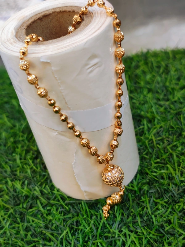 Stone Ball Chain in 1grm gold - short size, White