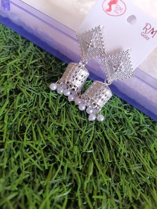 5 sets Oxidised ear rings