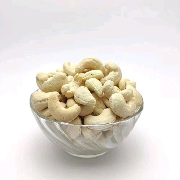 Loose CASHEW/KAJU - 200Gm