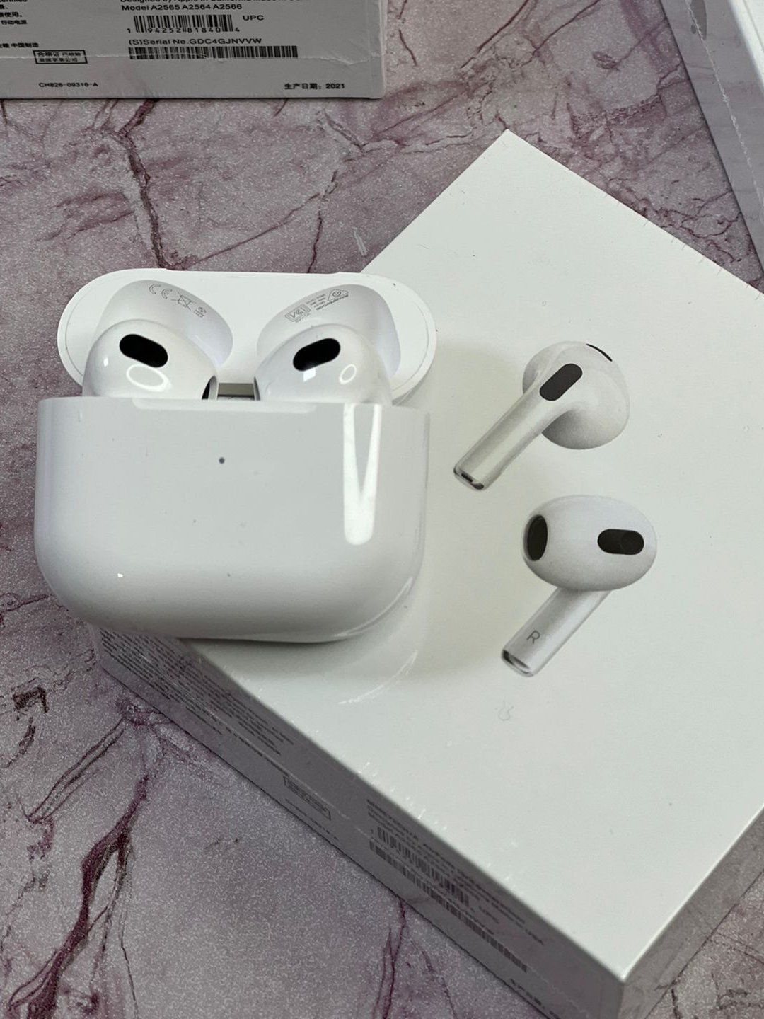 New apple airpods discount 3