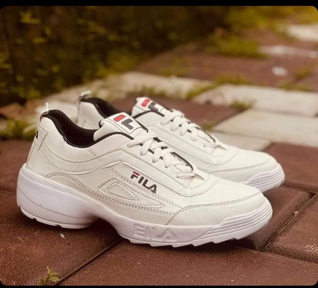 Amazon.com | Fila Disruptor Ii Logo Tape Mens Shoes Size 7, Color: All Pure  White/Navy/Fila Red/Pure White | Fashion Sneakers