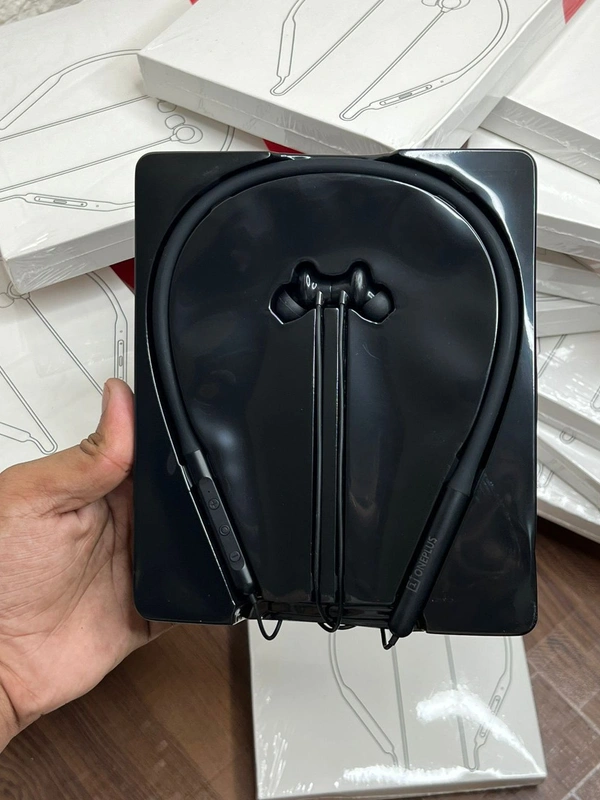 One Plus BULLETS Wirless Z Bass Edition