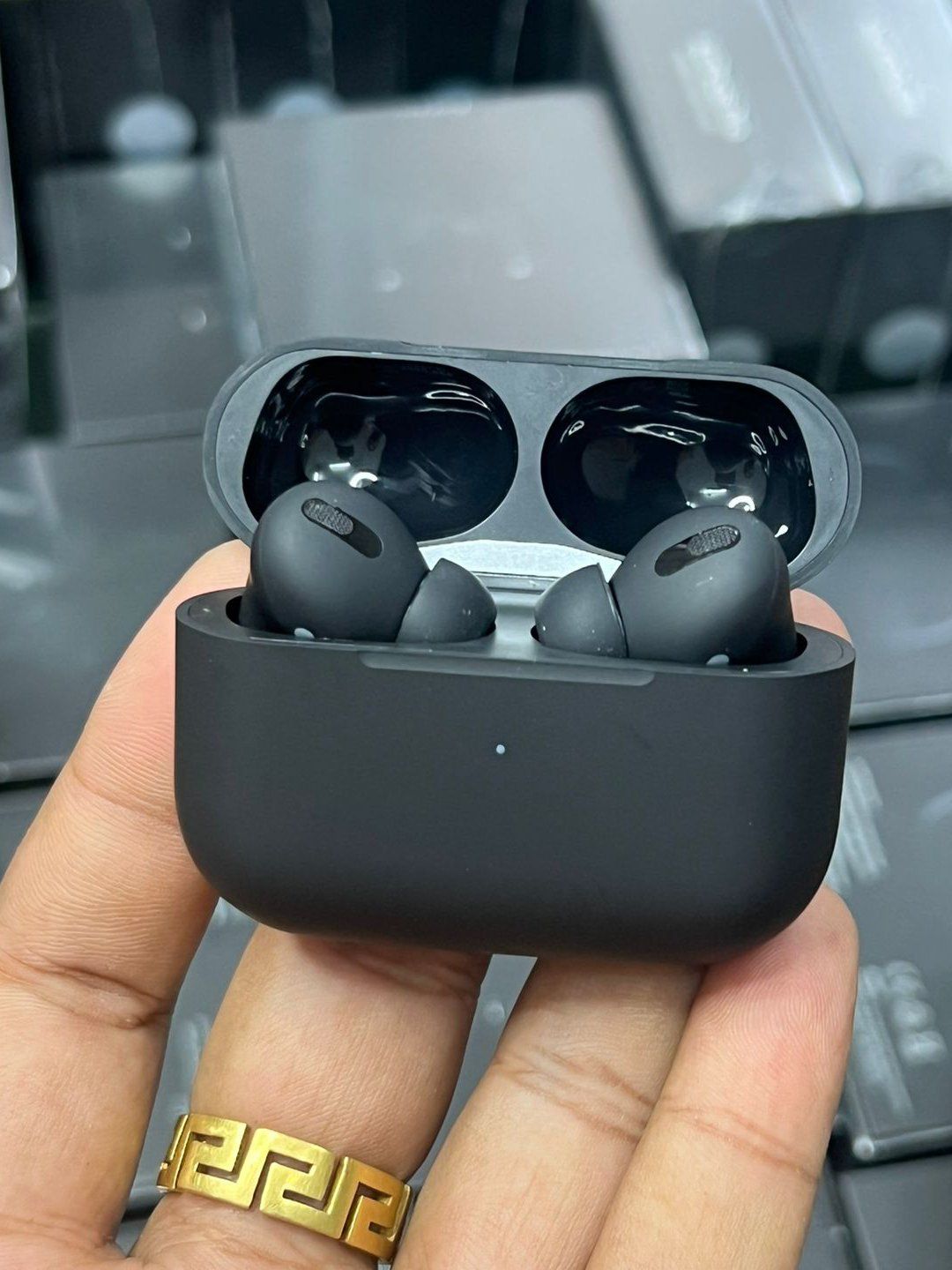 Airpods best sale pro black