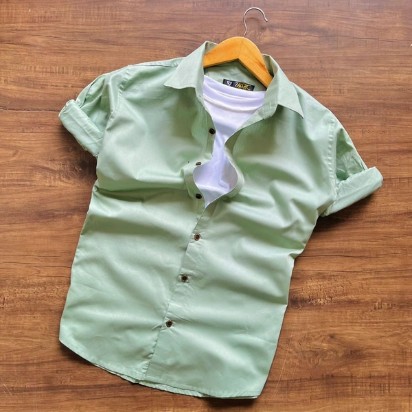 New Look Fashion 💠*BRAND:-7 AARC. *💠💠 ✅✅*PREMIUM QUALITY*✅✅👔👔*LATEST TRENDY ARTICLE*👔👔🥰*ATTRACTIVE COLOURS*🥰 💕💕  * PLAIN  SHIRTS *💕 - L, 4