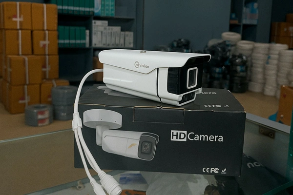 5MP IP VERIFOCAL BULLET Mettal Body)