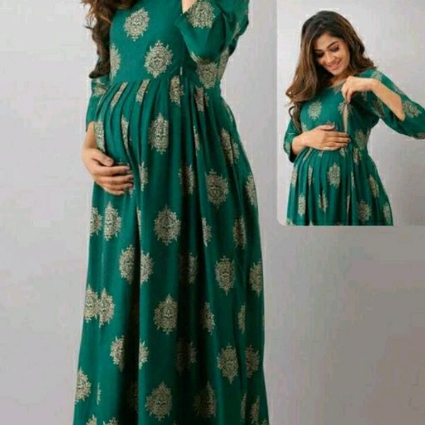 Attractive Graceful Feeding Kurti