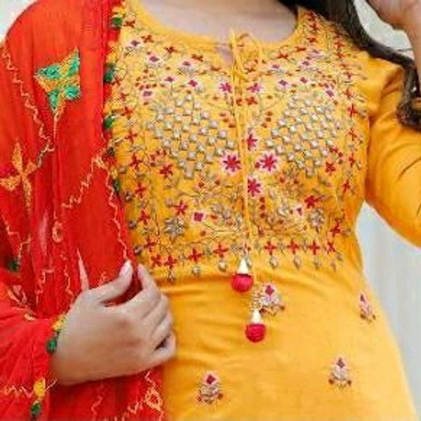 Fancy Women's Kurta Sets